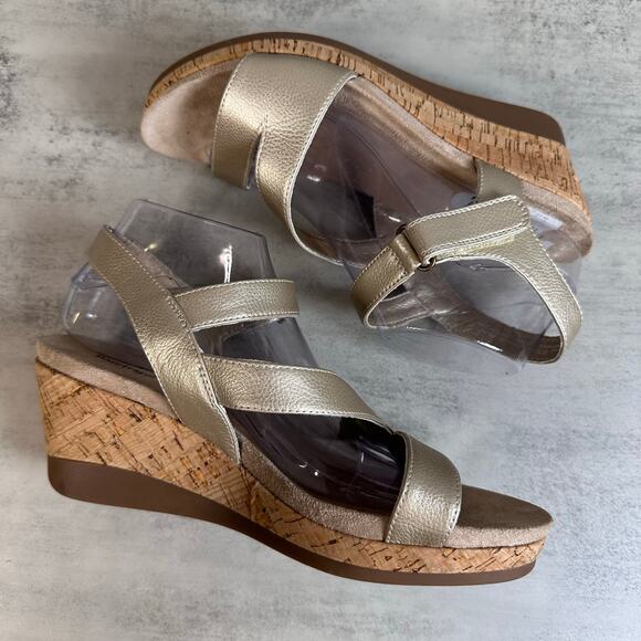 Baretraps Cerdee Slingback Sandals WMNS 9.5W Posha Block Heels WRS19 Office Tan - Picture 4 of 6